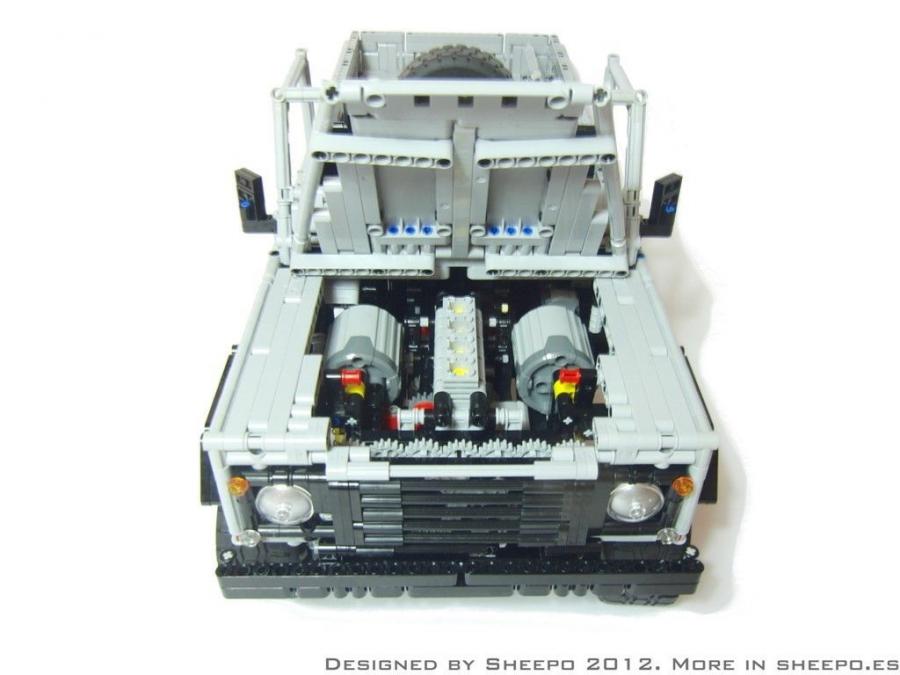 Land Rover Defender 110 by Lego 2012 года  (фото 5 из 12)